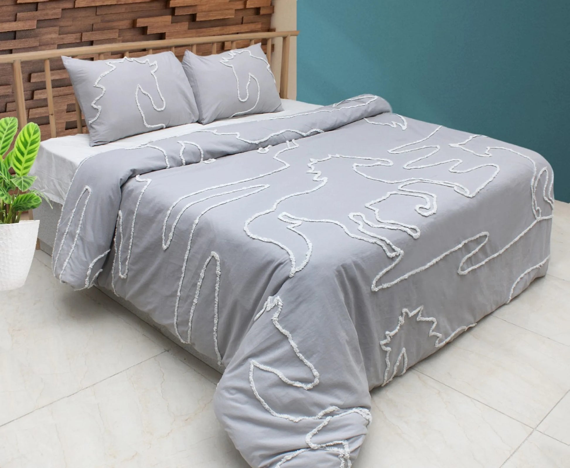 AWST Lila horse-print duvet set, gray and white, king — Ranchline Ranch Supply